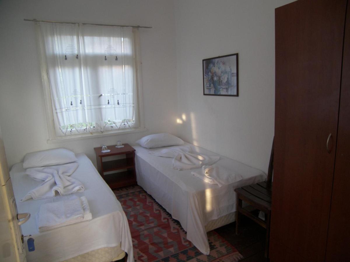 Mavi Pension Hotel Ayvalı Szoba fotó